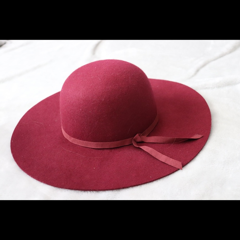 Old Navy Felt Floppy Hat